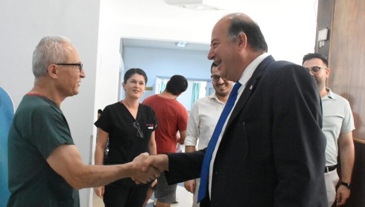 Sağlık Bakanı Dinçyürek, Gazimağusa’daki bazı özel hastaneleri ziyaret etti