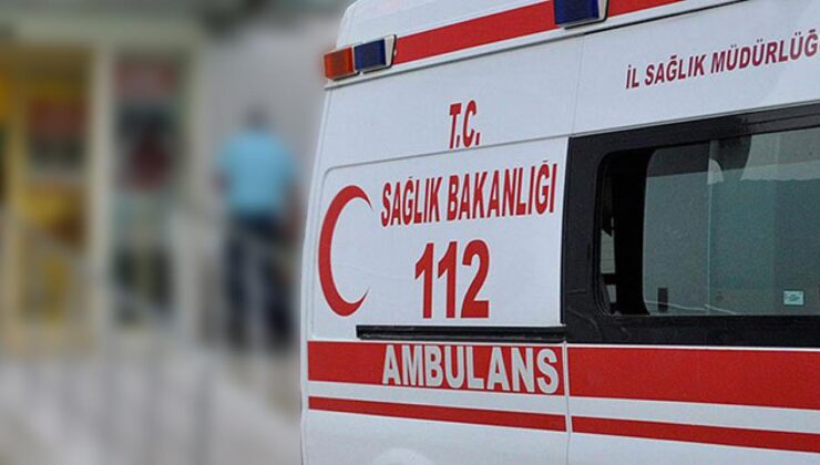 Adana’da bariyerlere çarpan otomobildeki 3 kişi yaralandı