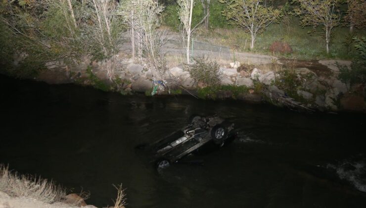 Erzurum’da otomobil dereye devrildi: 2 ölü, 3 yaralı