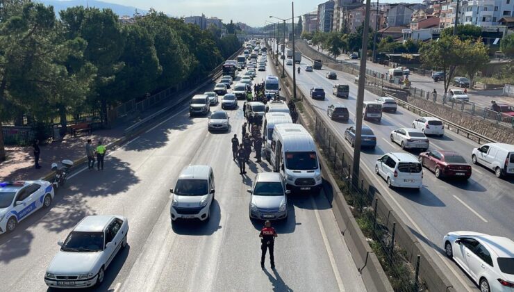 Kocaeli’de zincirleme kaza: 5 polis yaralandı