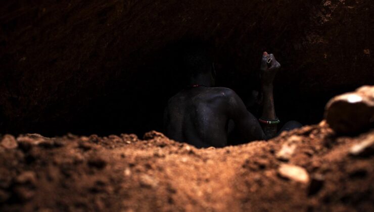 Nijerya’da 100 kaçak madenci yakalandı