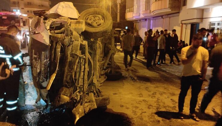 Mardin’de minibüs evin duvarına çarptı: 3 yaralı