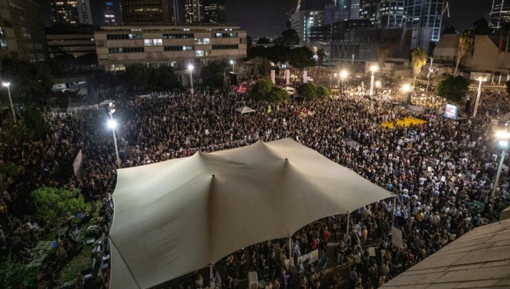 Gazze’de ateşkes isteyen İsrailliler Tel Aviv’de yine gösteri düzenledi