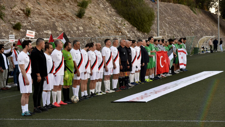 Meclis Futbol Takımı ile Filistin Karması dostluk maçı yaptı