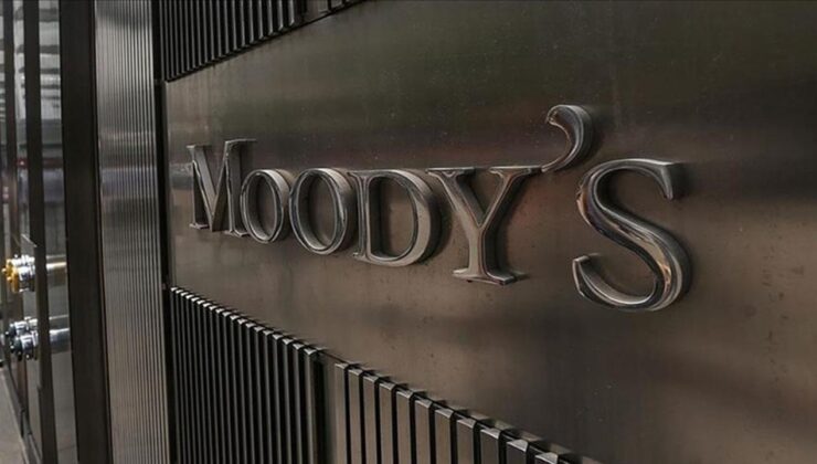 Moody’s Türkiye’nin kredi notunu “pozitif”e çevirdi