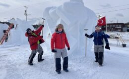 Türk akademisyenler, buzdan heykellerle uluslararası başarılar kazanıyor