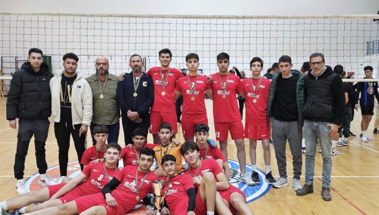 Voleybolda GMBÇS ve DAÜ şampiyon