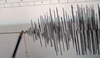 Endonezya’da 6 büyüklüğünde deprem