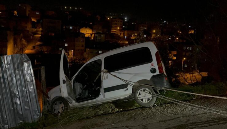 Aracı uçuruma düşmekten tel örgüler kurtardı