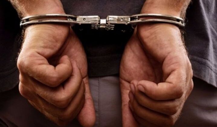 Eşine trafik cezası kesen polise yumruk atan alkollü şahıs tutuklandı