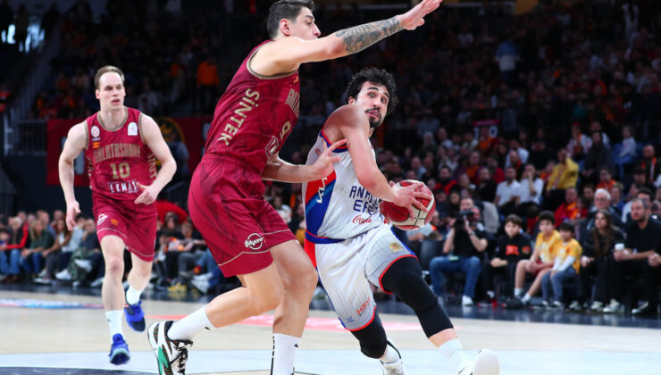 Derbi Anadolu Efes’in: 92-95