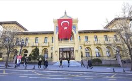 Osmanlı ve Cumhuriyet dönemine ait eserlerin yer aldığı Ankara Palas Müzesi ziyarete açıldı