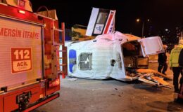 Mersin’de hasta taşıyan ambulans otomobille çarpıştı: 7 yaralı