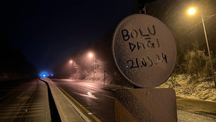 Bolu Dağı geçişinde kar etkili oldu