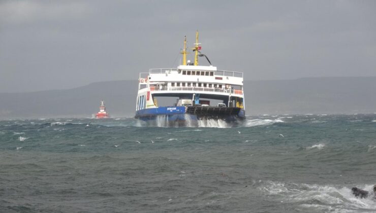 Kuzey Ege’de deniz ulaşımına fırtına engeli