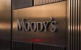 Moody’s, New York Community Bank’ın kredi notunu düşürdü