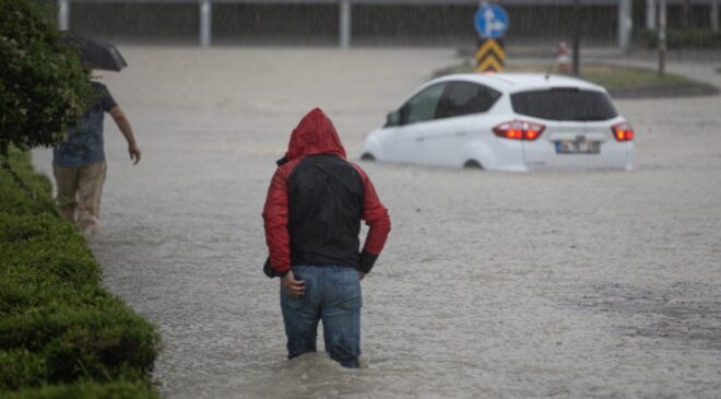 Valilik’ten Ankara’ya yeni uyarı: Sel, fırtına ve doluya dikkat