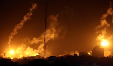 İsrail Gazze’ye ölüm yağdırdı