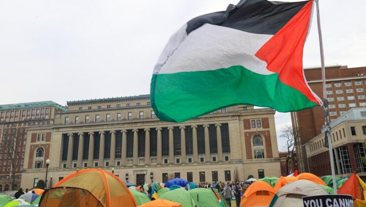 Columbia Üniversitesi’ndeki mezuniyet töreninde İsrail protesto edildi