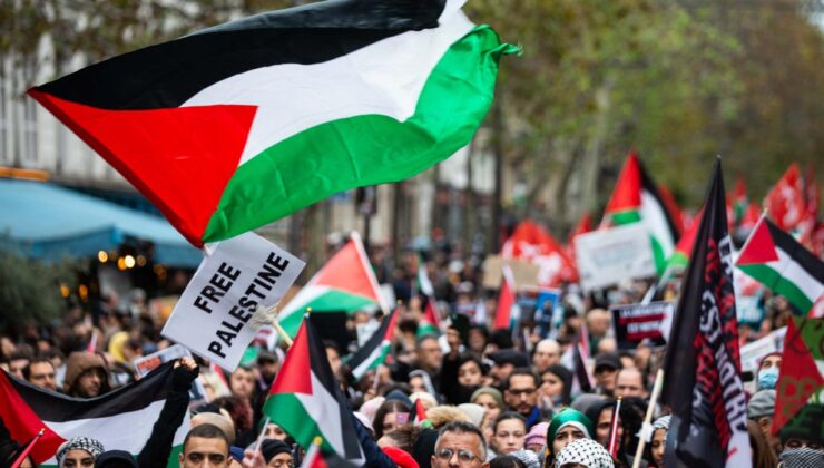 Fransa’nın tarihi okullarından ENS’de öğrenciler Filistin için eylem başlattı