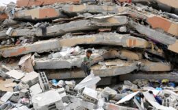 İsrail Gazze’de sivillerin toplandığı alanı hedef aldı