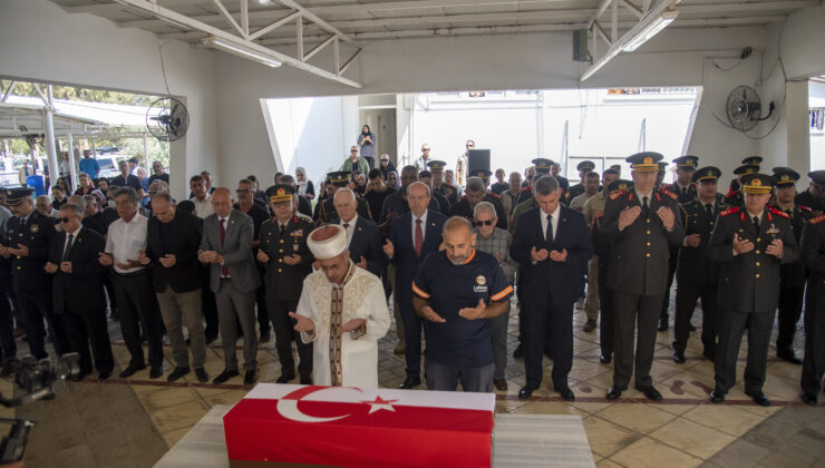 1963 kayıplarından Fuat Niyazi askeri törenle toprağa verildi. Tatar: Varılacak bir anlaşmada Kıbrıslı Türklerin güvenliğine öncelik verilecek