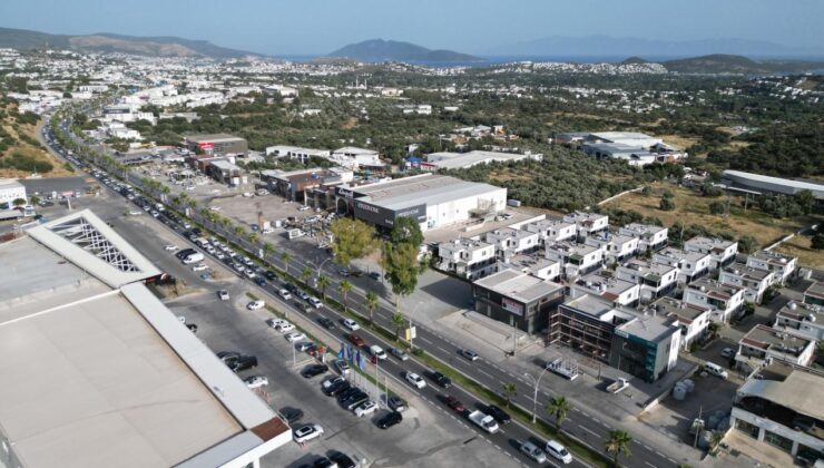 Bayram tatili öncesi Bodrum’da trafik yoğunluğu oluştu