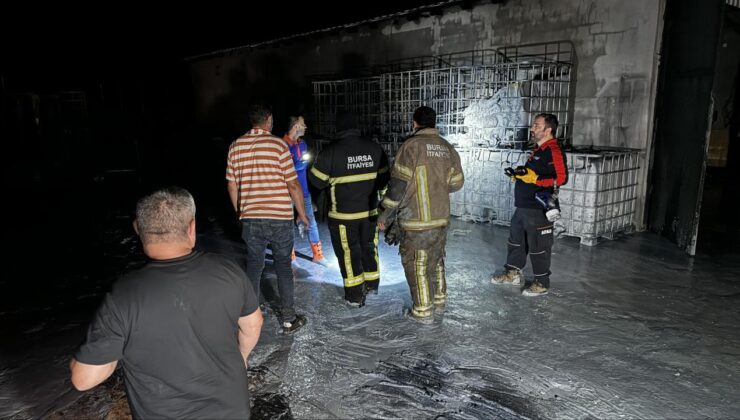 Bursa’da boya fabrikasında çıkan yangın söndürüldü