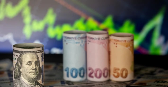 Döviz kurları… Dolar 32,85, euro 35,15, İngiliz Sterlini 41,55 TL’den işlem görüyor