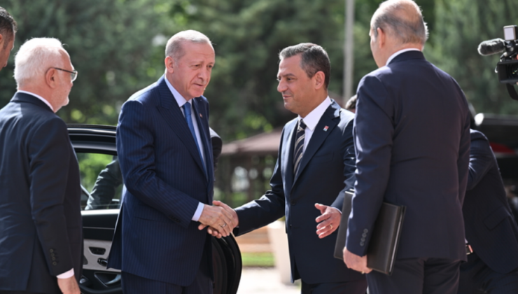 Türkiye Cumhurbaşkanı Erdoğan CHP Genel Merkezini ziyaret etti