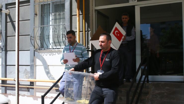 Seçimlerin yenilendiği Pınarbaşı’nda oy kullanma işlemi başladı