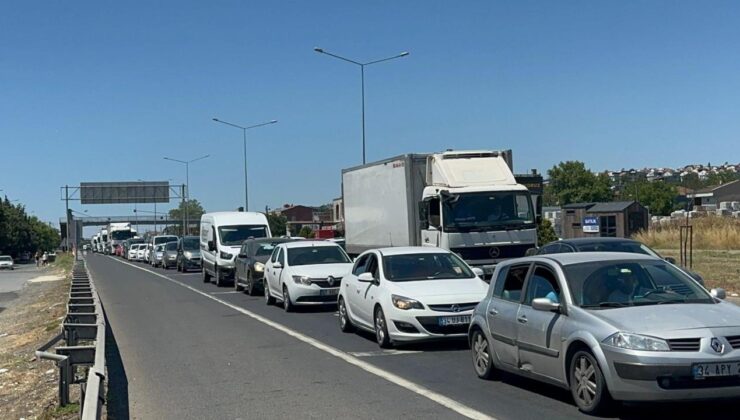 Tekirdağ’dan İstanbul yönüne araç yoğunluğu