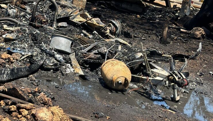 Gaz kaçağı karavan yangınına neden oldu… Büyüyen yangın diğer araçlara da sıçradı