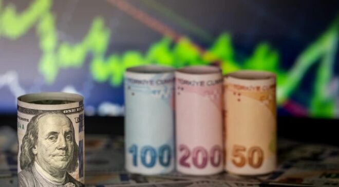 Euro 36,60, sterlin 43,93, dolar ise 34,48 liradan işlem görüyor