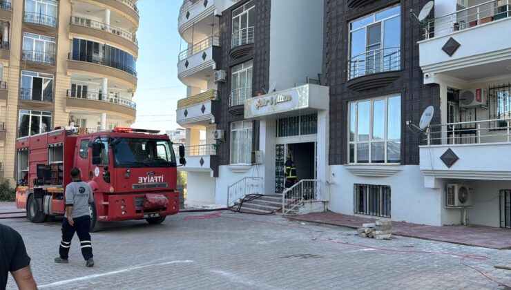 Adıyaman’da 9 katlı binada yangın: 4 kişi dumandan etkilendi