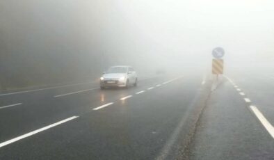 Bolu Dağı’nda sağanak ve sis etkili oldu