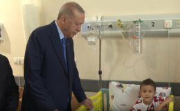 Cumhurbaşkanı Erdoğan Gölcük Devlet Hastanesi’ni ziyaret etti