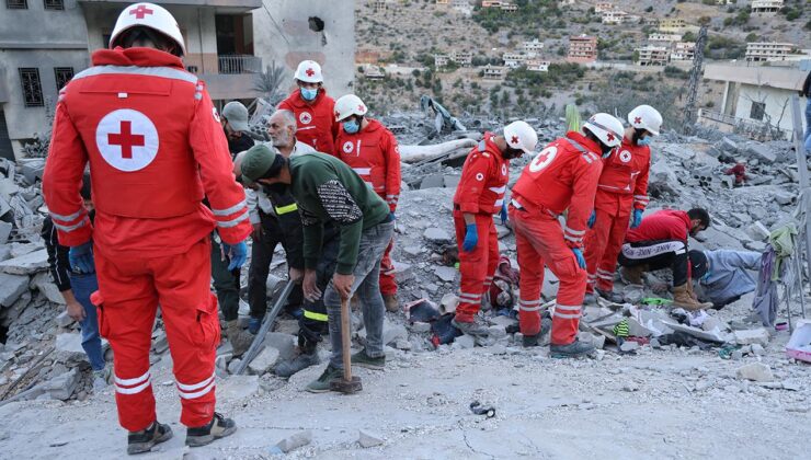 Katil İsrail’in Lübnan’daki saldırısında aynı aileden 9 kişi hayatını kaybetti