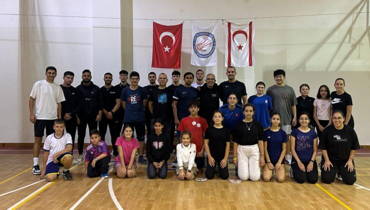 Badminton Cumhuriyet Şenliği