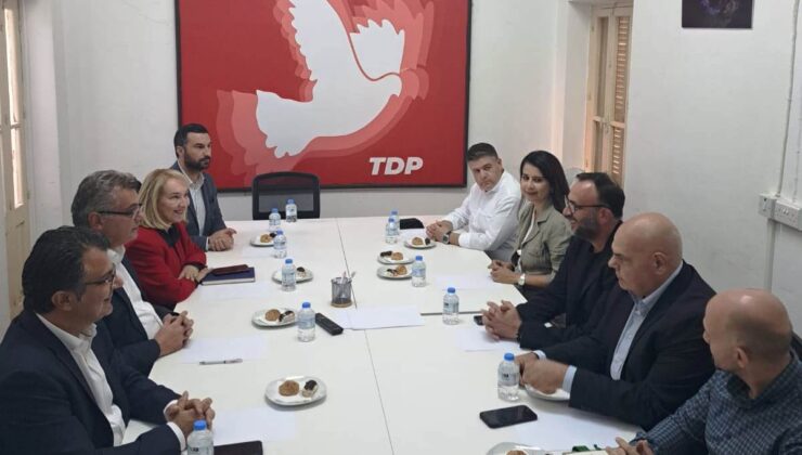 Erhürman başkanlığındaki CTP heyeti TDP’yi ziyaret etti