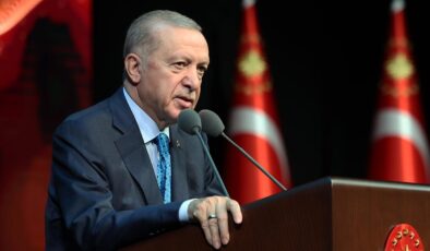 Cumhurbaşkanı Erdoğan: Kutsal dinimizi istismar eden çıkar gruplarına meydanı boş bırakmamalıyız