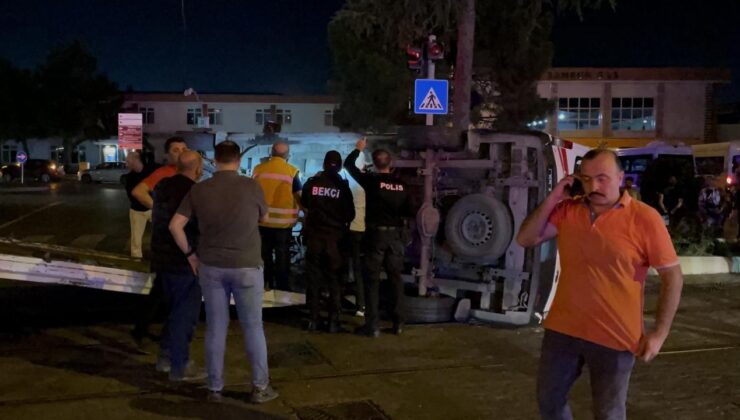 Samsun’da tramvayla ambulansın çarpışması sonucu 4 kişi yaralandı