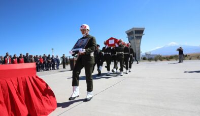 Ağrı şehidimizin naaşı memleketi Çanakkale’ye uğurlandı