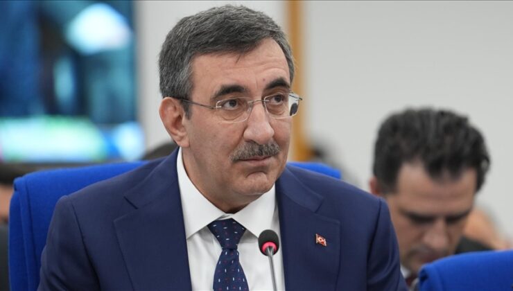 Yılmaz: “Suriyeli kardeşlerimiz vatanlarına güvenli, onurlu ve gönüllü şekilde dönecektir”