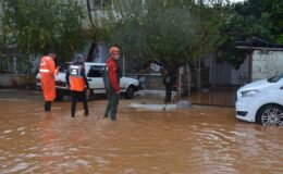 Antalya’da sağanak etkili oluyor: Mahsur kalan 403 kişi kurtarıldı