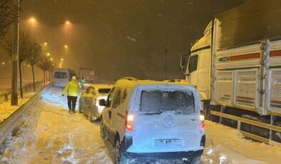 Bayburt-Gümüşhane kara yolunda ulaşım durdu