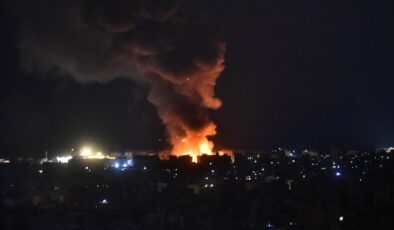 Katil İsrail ordusu Beyrut’un güneyine hava saldırısı düzenledi