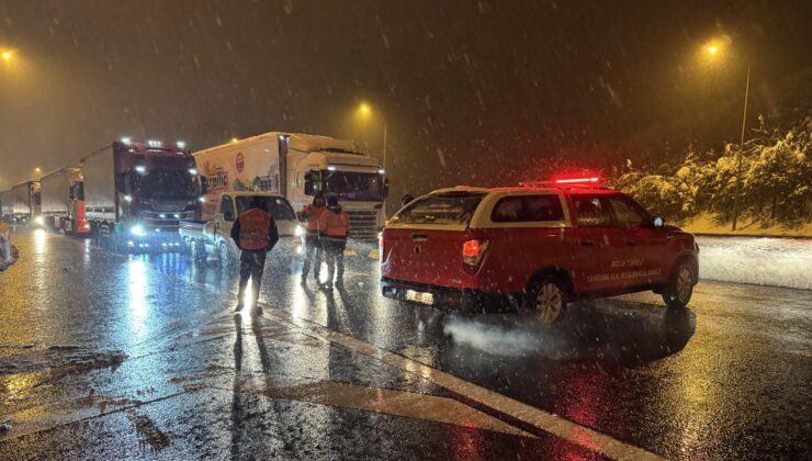 Bolu Dağı Tüneli çıkışında kazalar trafiği aksattı