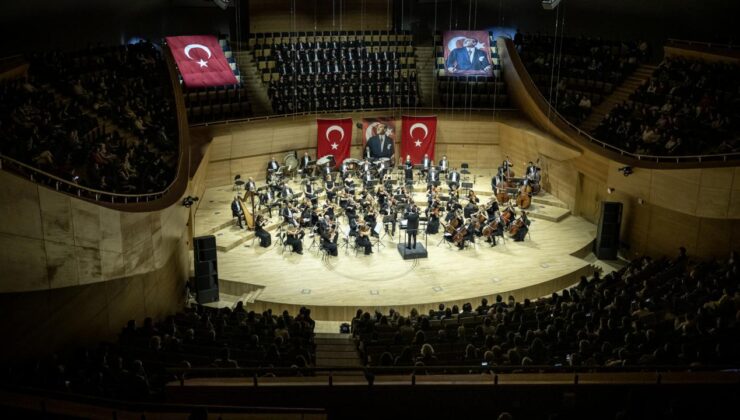 CSO, Büyük Önder Atatürk anısına özel konser verdi