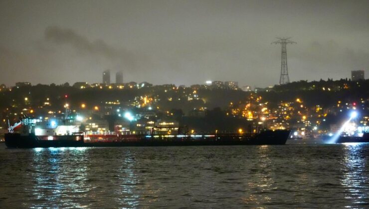 İstanbul Boğazı’nda gemi trafiği çift yönlü açıldı